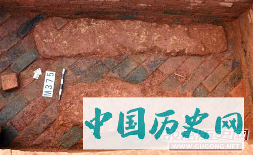 湖南蓝山五里坪古墓群新发现八座东汉纪年砖室墓
