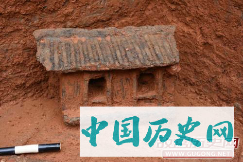 湖南蓝山五里坪古墓群新发现八座东汉纪年砖室墓