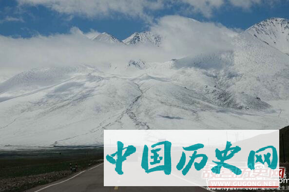 “天山道”科考之记者手记：考古工作者的十八般武艺
