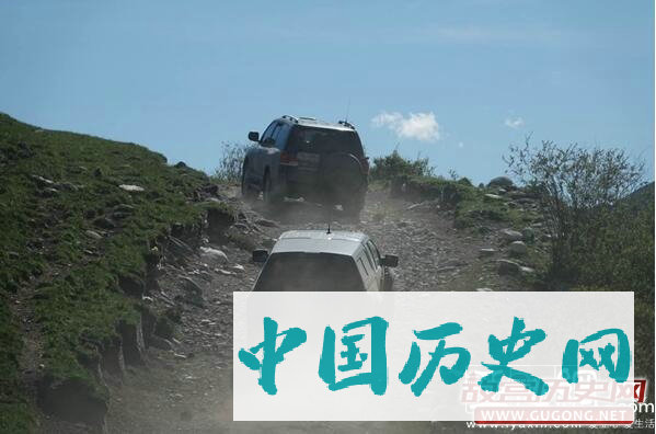“天山道”科考之记者手记：考古工作者的十八般武艺