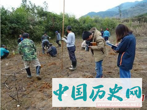 湖南保靖县四方城遗址与墓群进行调查勘探