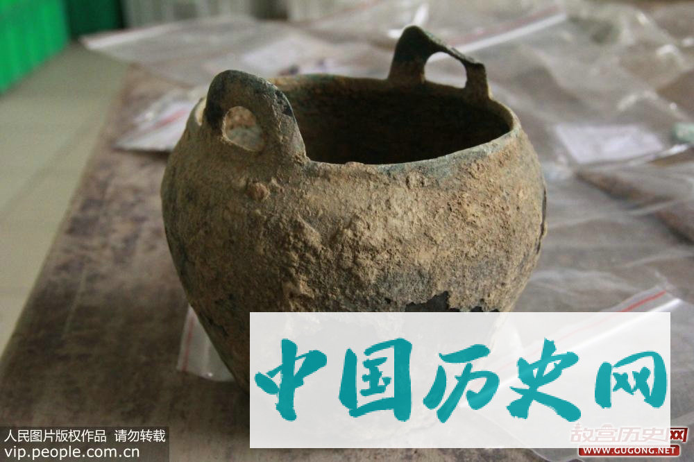 河南安阳殷墟大遗址保护区内发现1800年前少数民族特征墓葬群