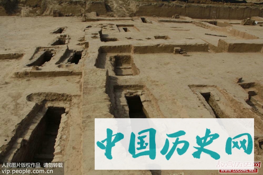 河南安阳殷墟大遗址保护区内发现1800年前少数民族特征墓葬群