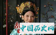 《甄嬛传》宜修为什么要杀害纯元皇后？乌拉那拉·宜修可怜吗？