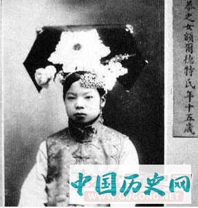 清朝末期青楼女子长什么样？难怪男人都爱逛！