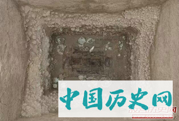 山西襄汾陶寺北发现大型春秋晚期墓葬