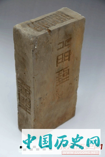 江苏扬州蜀冈古代城址北城墙东段西部城门遗址发掘又有新发现