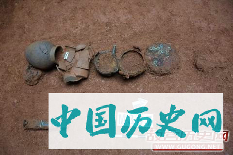 湖南省蓝山县五里坪新发现十一座西汉早期墓葬