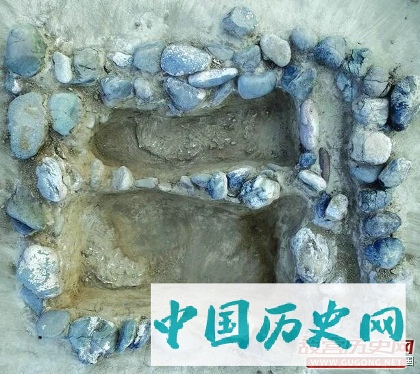 新疆玛纳斯河流域首次发现安德罗诺沃文化墓葬