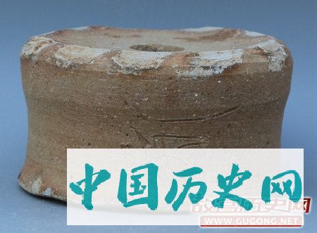浙江永嘉坦头唐代瓯窑的窑具与装烧工艺