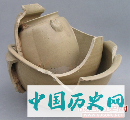 浙江永嘉坦头唐代瓯窑的窑具与装烧工艺