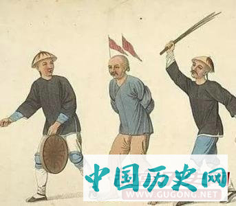 饿鬼舔盘子的故事