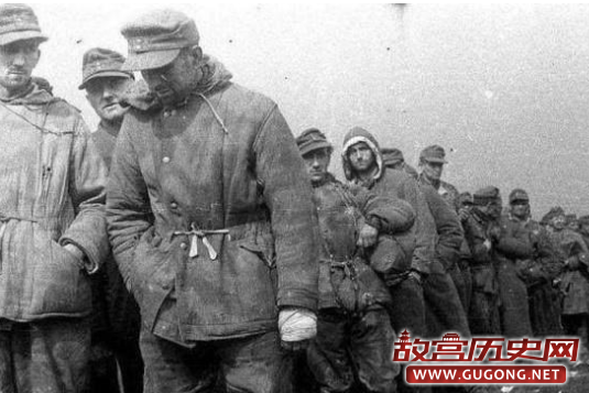 为什么战俘遭到集体屠杀时不敢拼死反抗?
