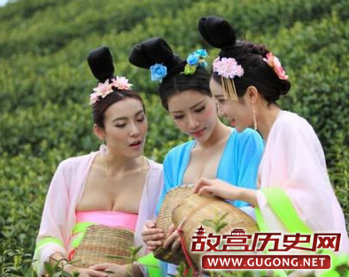 唐朝女子日常着装到底露不露胸?