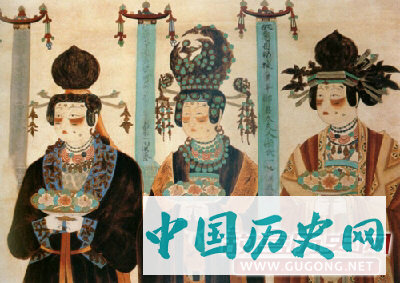 唐朝女子日常着装到底露不露胸?