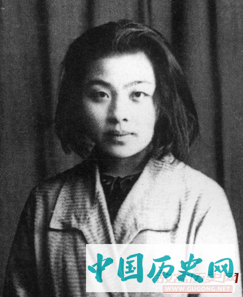 民国女作家前卫爱情，丁玲同时恋上两位男青年