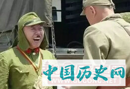 侵华日军帽子上的两片“垂布”是做什么的？