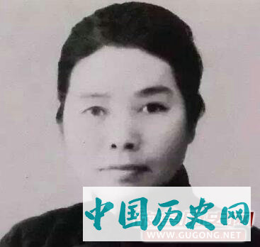 孙中山的女保镖是名副其实的双枪老太婆