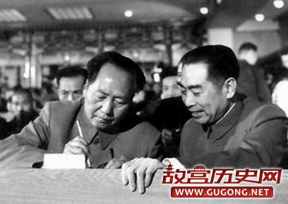 周总理遇刺, 毛主席惊慌不已, 鞋都来不及穿, 命令战士必须救回来