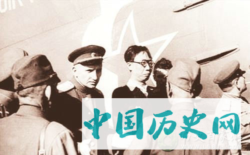 末代皇帝溥仪在苏联的俘虏生活：待遇优厚 每日四餐