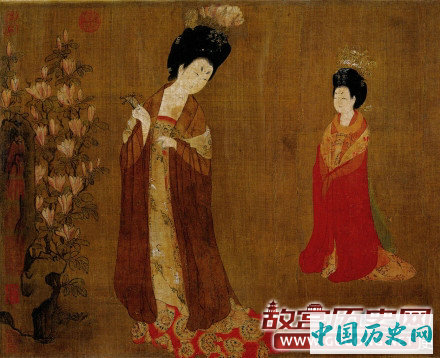 周昉《簪花仕女图》欣赏